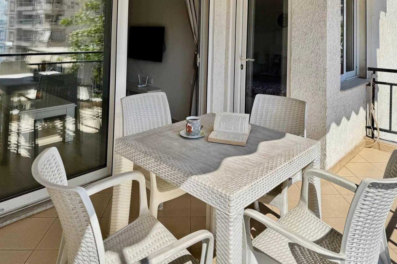 Morina Sea View Apartment Sarande Exterior photo